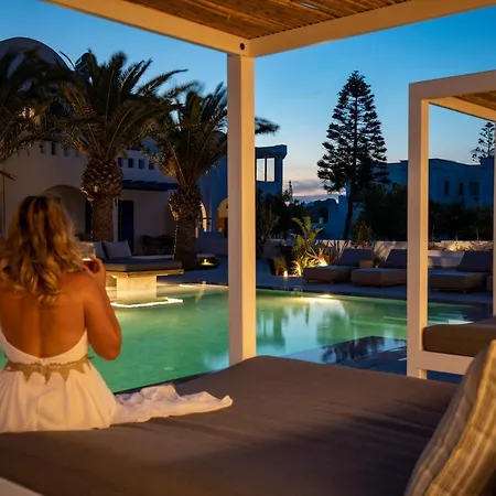 Louis Santorini Aparthotel 2*